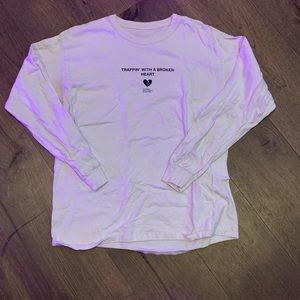 Trapping with a broken heart long sleeve